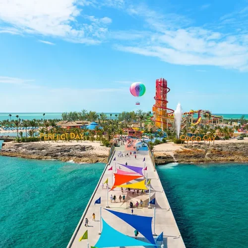 arrivals-plaza-perfect-day-at-cococay-aerial-view