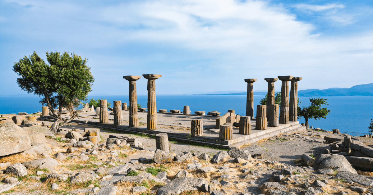 Assos