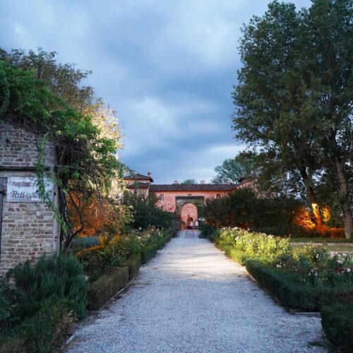 Hosteria del Maiale geniş